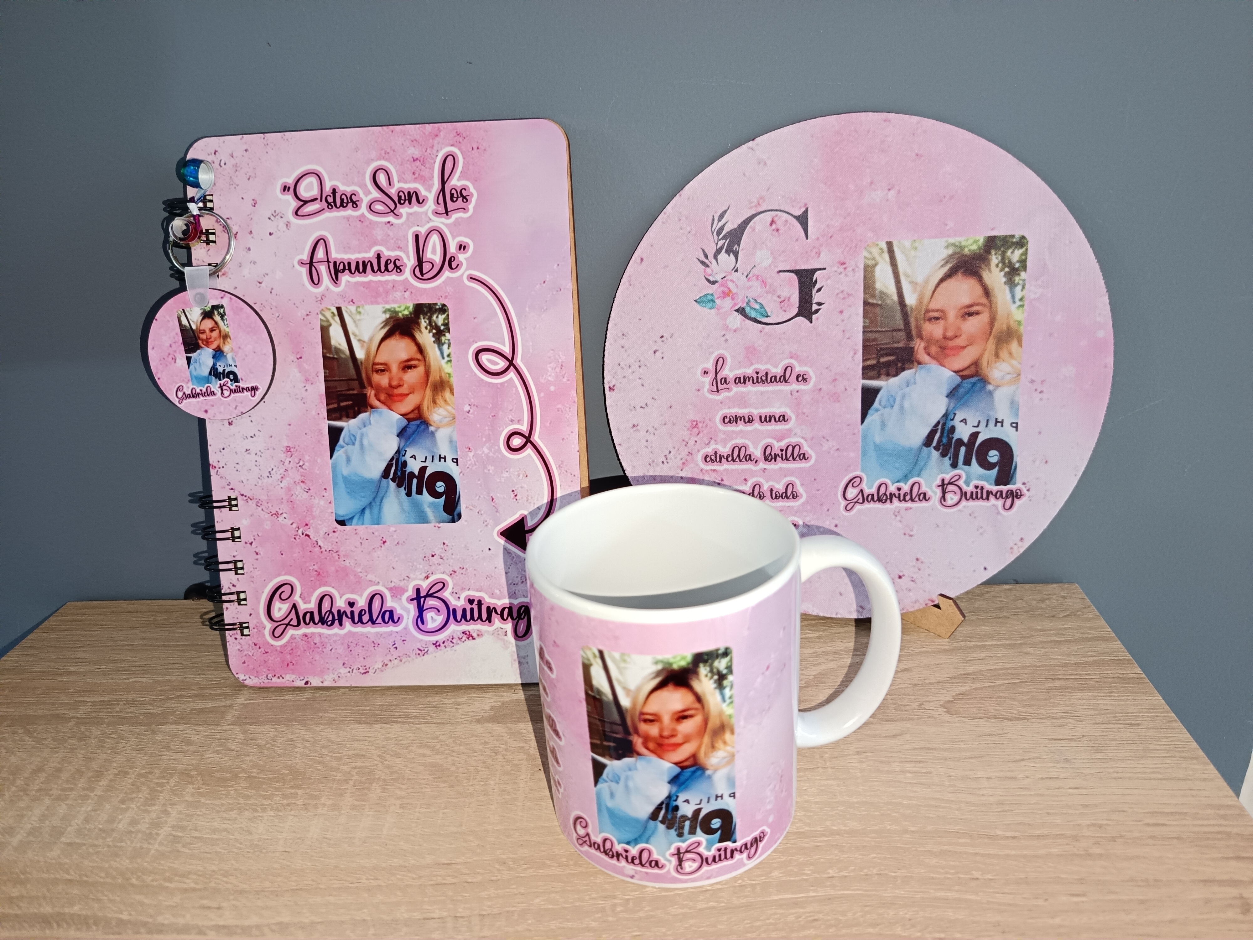 Agenda Sublimada + Mug + Pad Mouse + Llavero